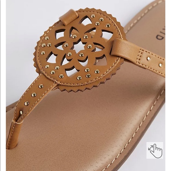 Cognac T-Strap Sandals 6.5 Wide Width - Picture 4 of 4